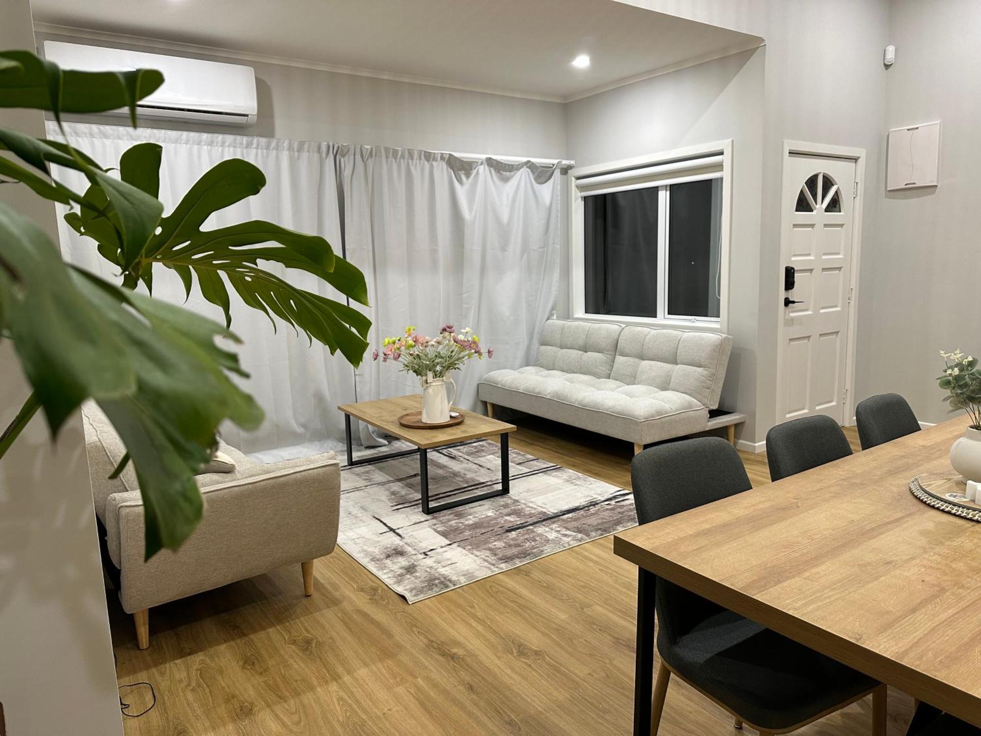 Eden St Lukes Cozy Accommodation Auckland Exterior photo